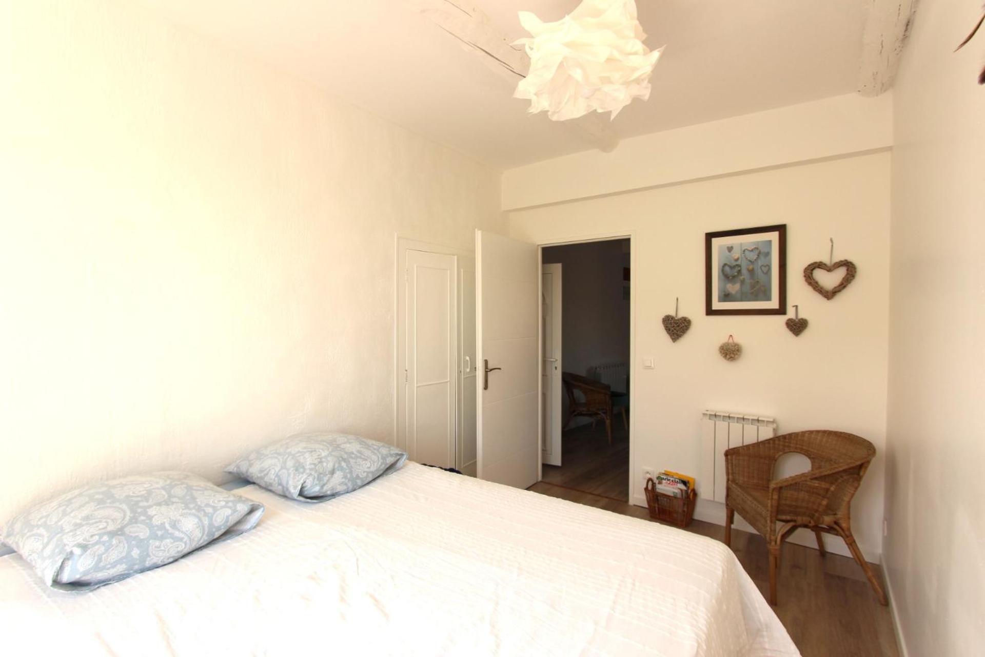 Joli Appartement Avec Balcon Au Coeur De Forcalquier Eksteriør billede